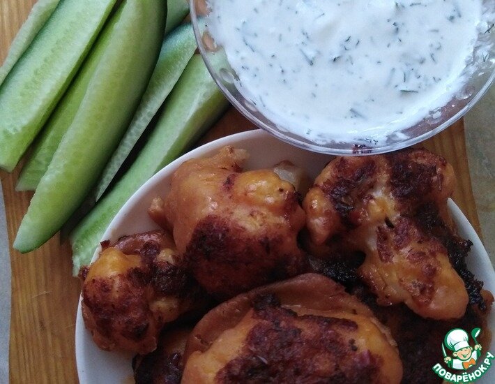 Цветная капуста в кляре станет отличной закуской, а так же просто для перекуса. Получается очень вкусно, для любитей остренького это отличная идея приготовления.
