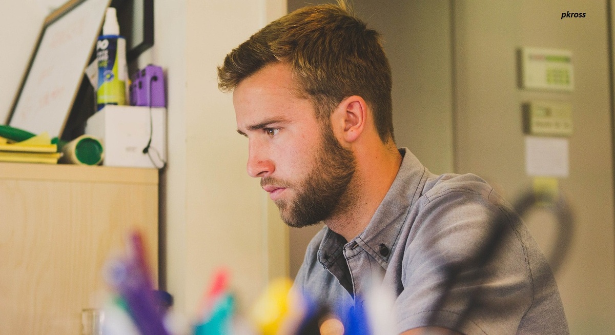 Все дошло до дого, что белый гетеросексуальный мужчина - это меньшинство! 