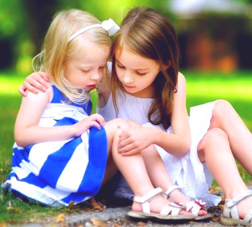 8 советов, которые помогут научить детей сочувствию и тактичности