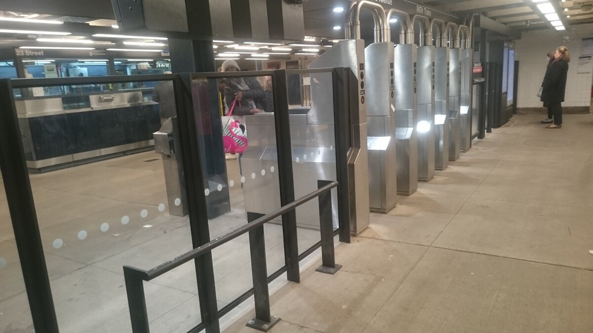 Как выглядит метро Нью-Йорка? 5 отличий от московского