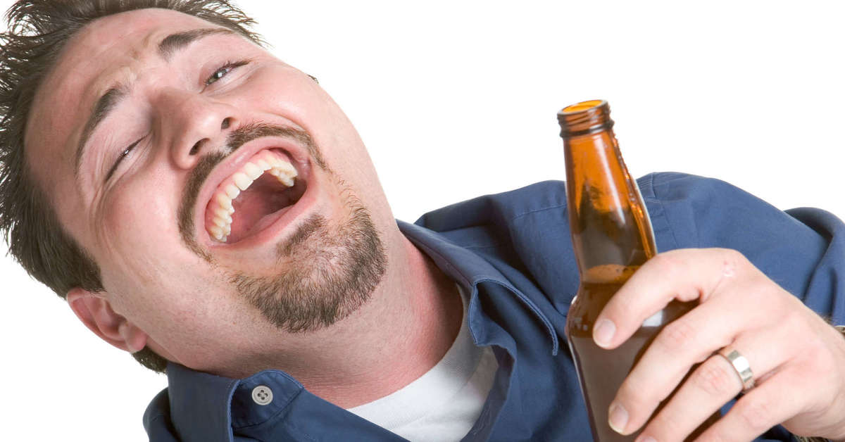 Источник: Яндекс. Картинки. "Мужчина веселый с пивом"