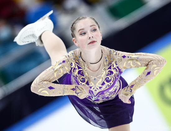 Извини, Алина, но в этом году только с трибун... Справедливость она такая...