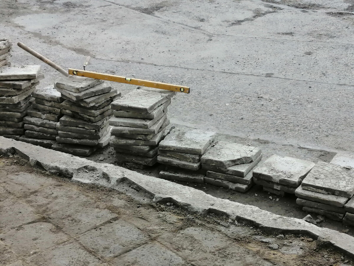 Все спокойно лежит.