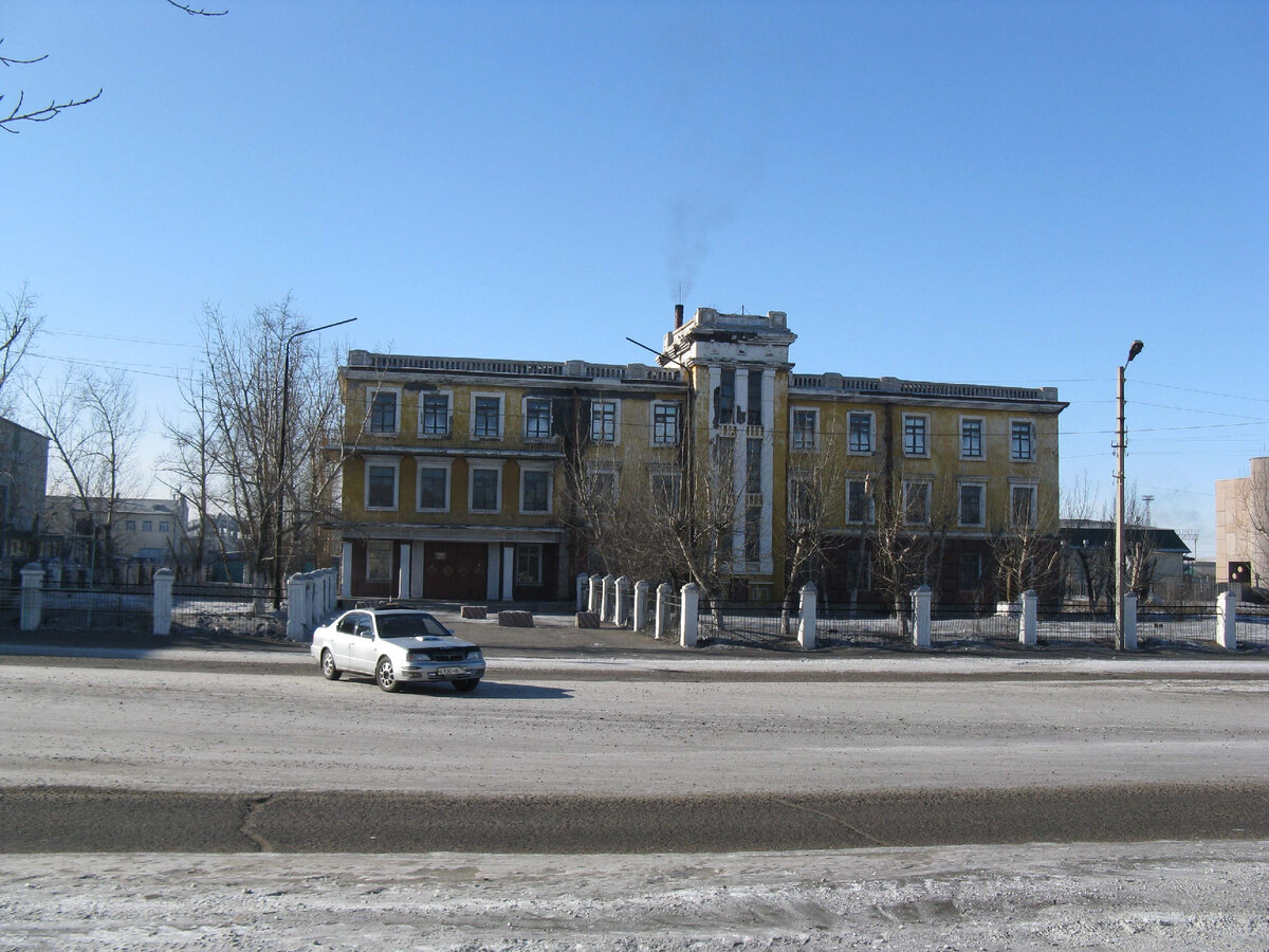 Индекс борзя забайкальский край. Город Борзя Забайкальский край. Борзя 3 Забайкальский край. Мемориал в городе Борзя.