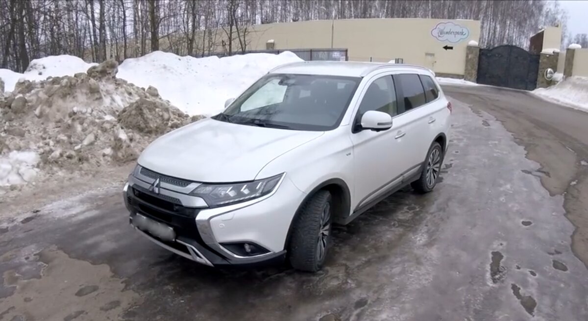 Покупка Mitsubishi Outlander 3-го поколения, какая версия подойдёт для  покупки? Решил рассмотреть вариант по ближе. | Авто, рынок, auto, авто  рынок и новости авто. | Дзен