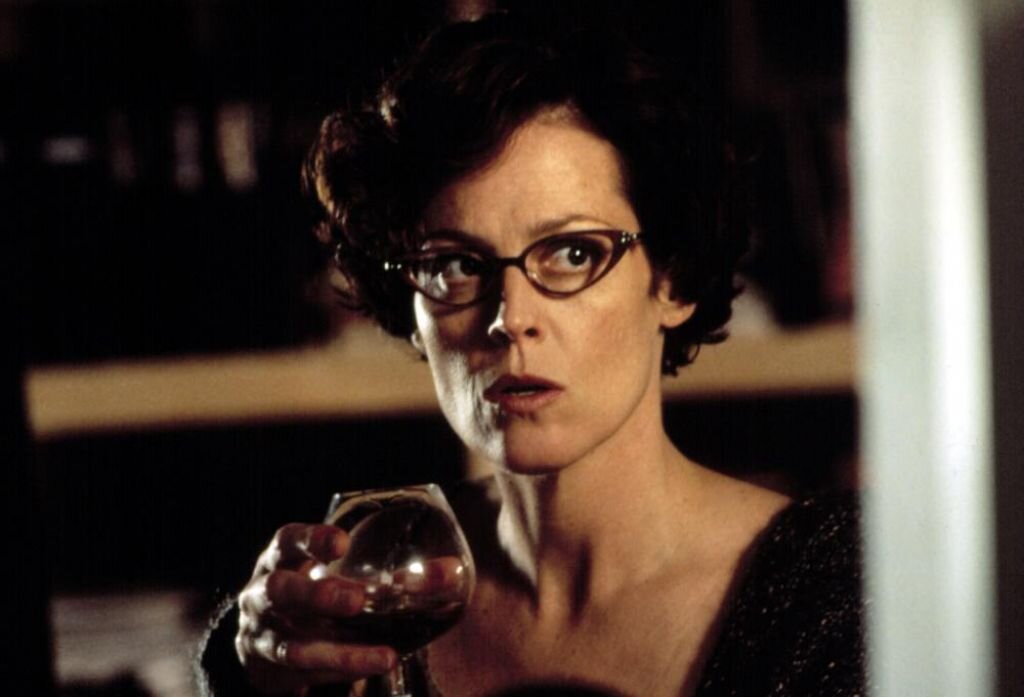 Сигурни Уивер одинаково хороша и в борьбе со злобными ксеноморфами, и в поимке изощрённого маньяка