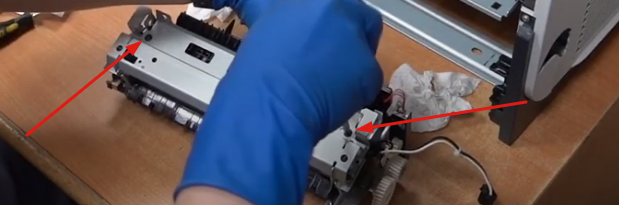 Вытаскиваем ее вверх