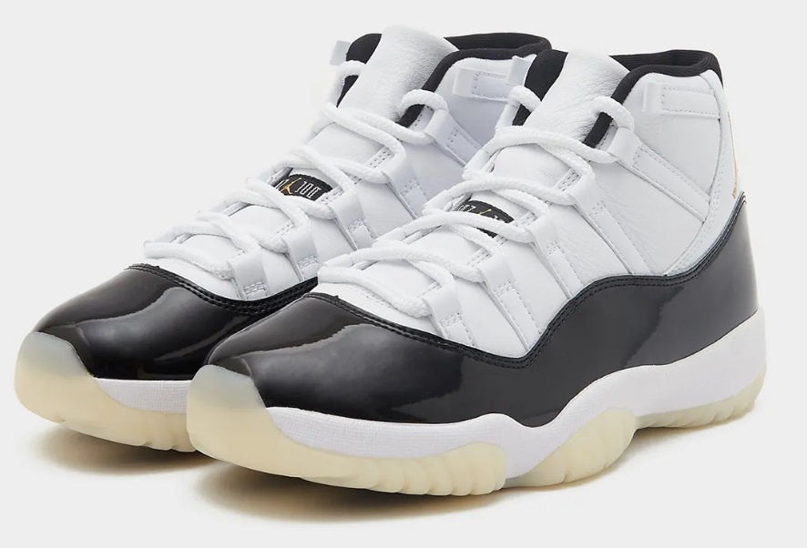 Дата выхода: 9 декабря 2023 г. (суббота)
Цвет: черный/белый/золотой металлик
Мужские: 225 $