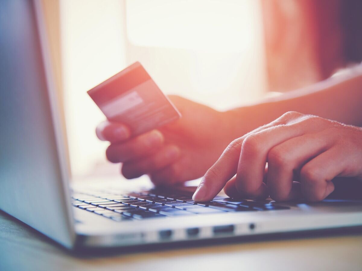    Онлайн-покупки© Depositphotos.com / Ivan Kruk