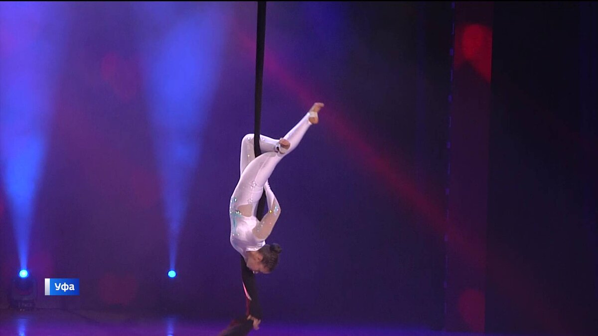    В Уфе в ГДК прошло масштабное шоу в честь 50-летия башкирской цирковой труппы и 55-летия “Госцирка”