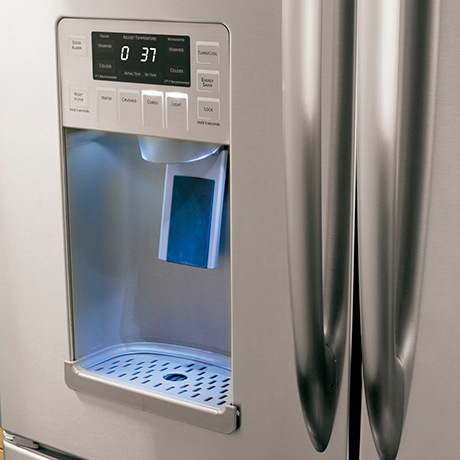 Холодильник с ледогенератором купить. Холодильник самсунг с ледогенератором. Холодильник самсунг с ледогенератором с подключением к воде. Холодильник ik30025429 ледогенератор. Холодильник самсунг с генератором льда.