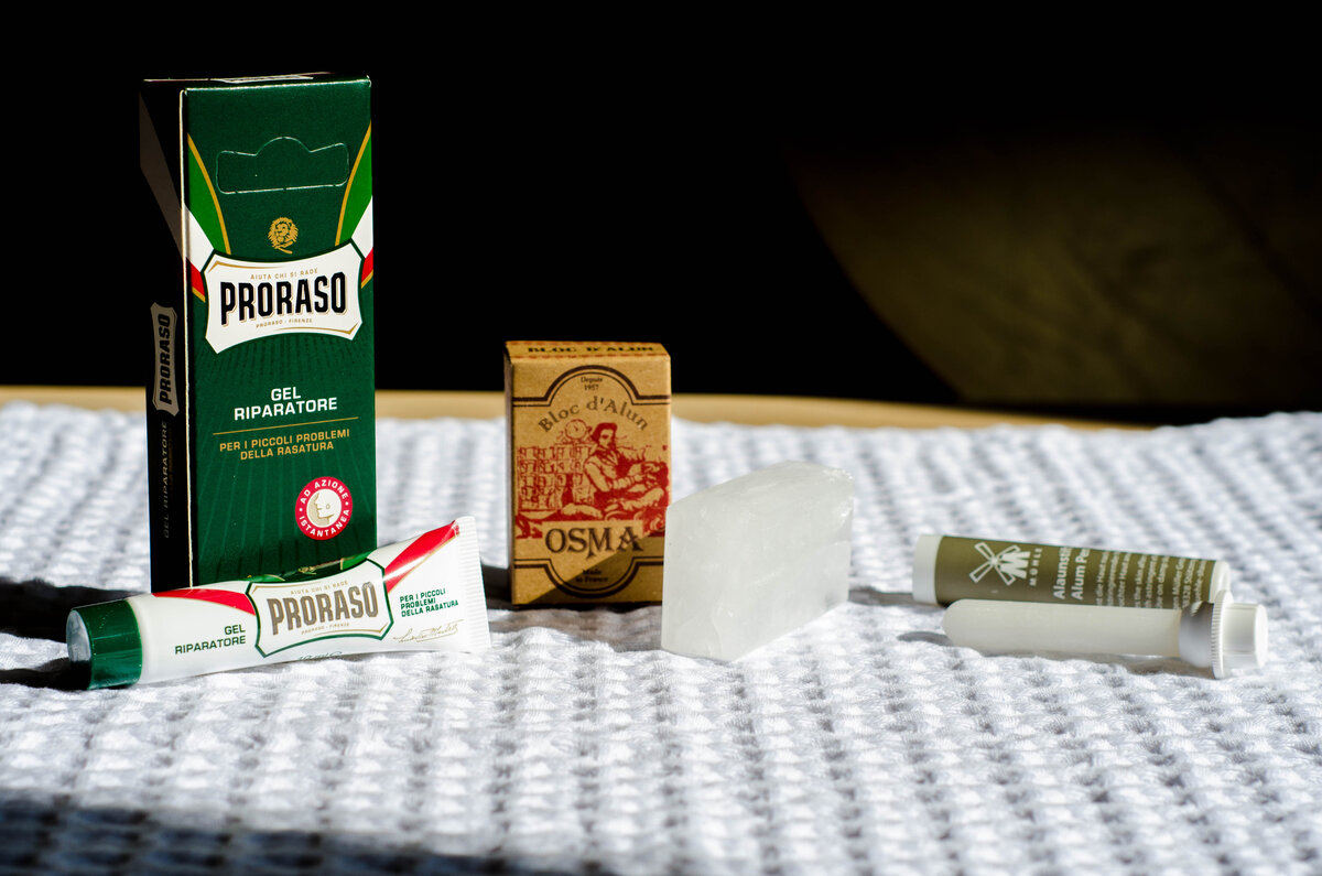 Квасцовый камень (алунит) выпускается в виде камня, карандаша и геля