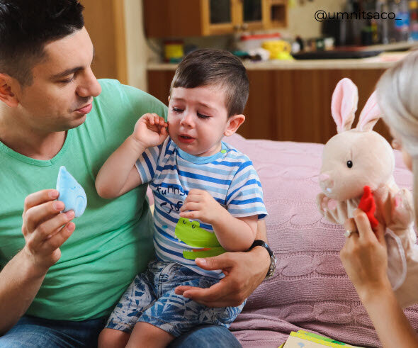 Обычно это слово ребёнок слышит очень часто. Нельзя брать без спроса, нельзя кота таскать за хвост, нельзя драться, нельзя в розетке ковыряться. С одной стороны, это правильно – запретами мы объясняем нормы поведения в обществе, защищаем малыша, спасаем кота от чрезмерных проявлений любви. С другой стороны, этих «нельзя» порой становится настолько много, что они теряют ценность. Неудивительно, что в какой-то момент ребёнок перестаёт реагировать на запреты и становится неуправляемым. 