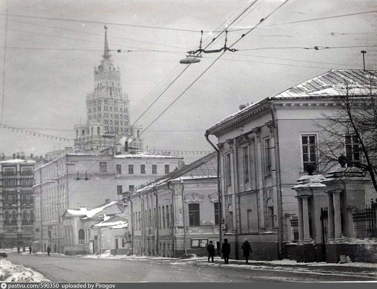 Новинский переулок Москва