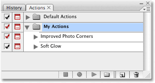 Набор «Мои операции» был снова загружен в программу Photoshop.
