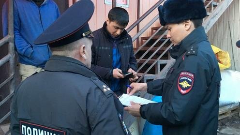 Полицейский рейд в Якутске. Фото с сайта Ysia.ru