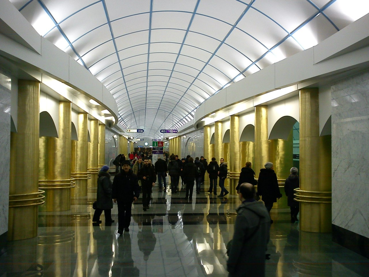 "Международная" в день открытия 28 декабря 2012г. Фото автора