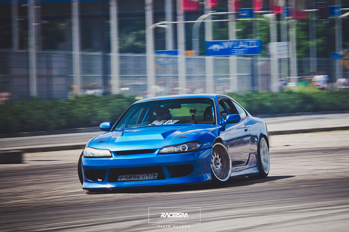 Nissan Silvia s15 слива