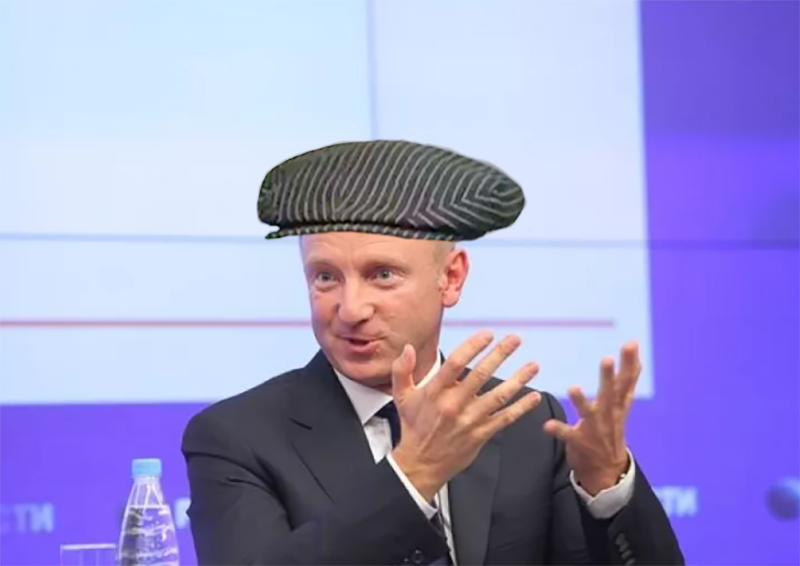 Вах, как тирудно работать.                         Кепка из фильма "Мимино"