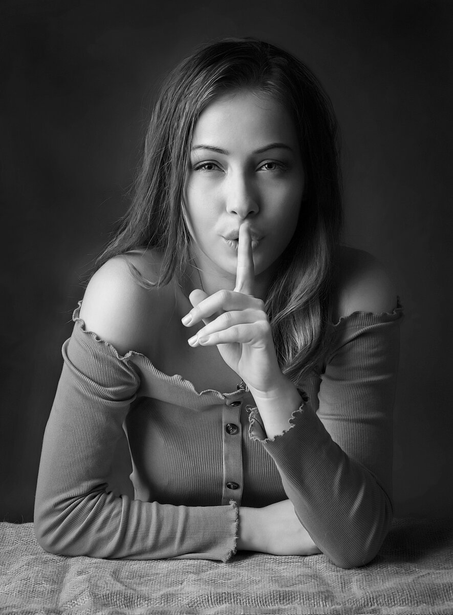 https://pixabay.com/get/52e3dd454353af14f6d1867dda6d367c1436dce25a556c4870287ad7924fc559b9/girl-4386913_1920.jpg