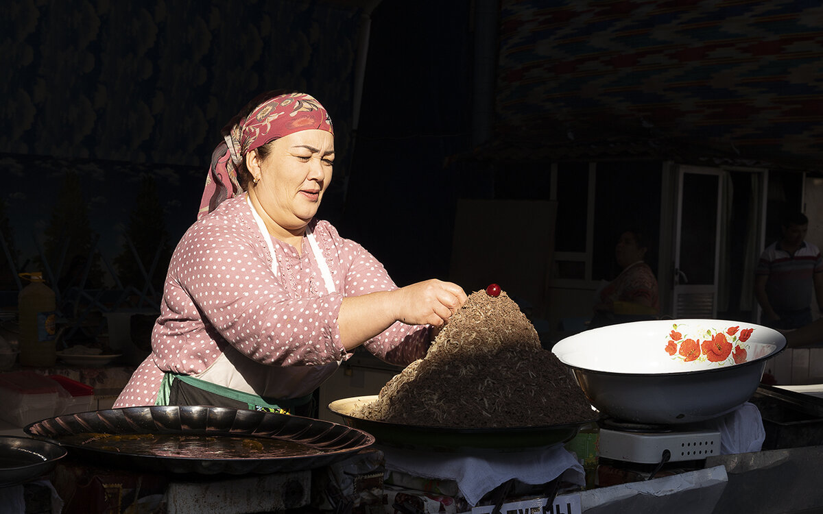 У кого-то вишенка на торте, а у узбеков черри на нарыне