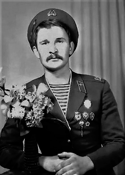 Фёдор Добронравов в молодости