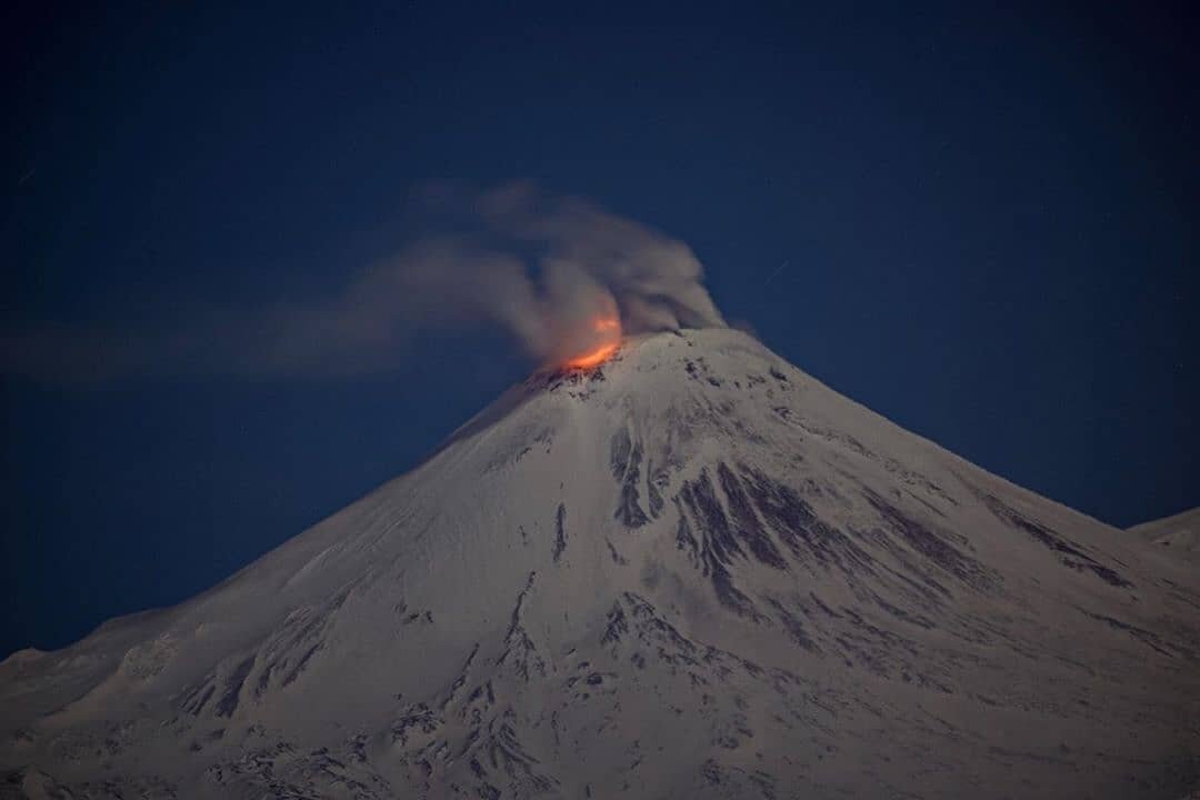 Вулкан Авача на Камчатке