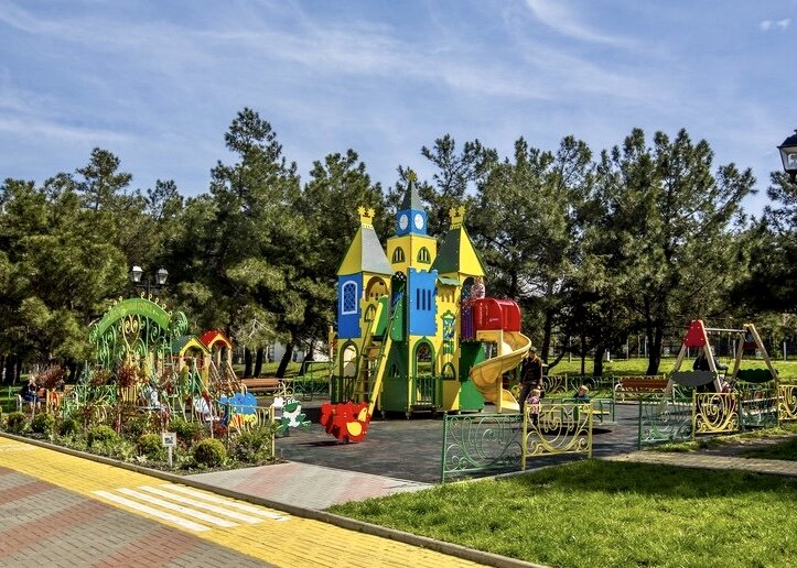 Детская площадка «Изумрудный город»