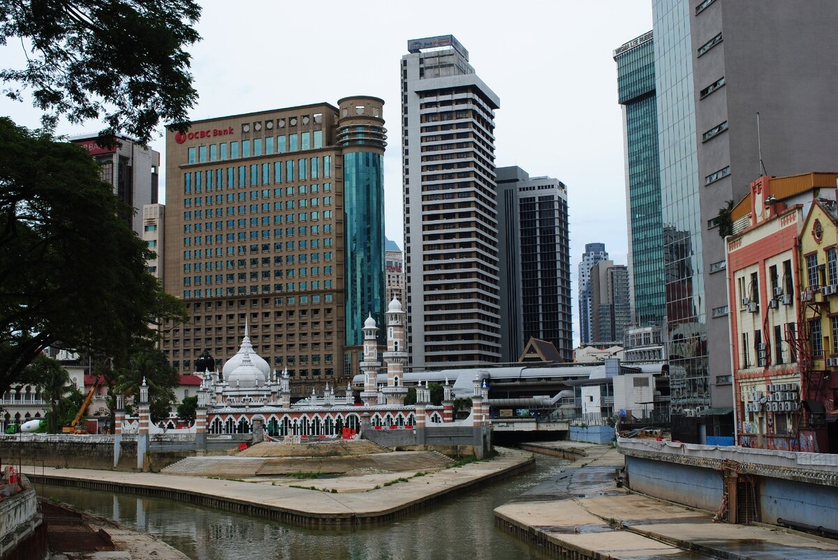 Улицы Куала-Лумпура,Малайзия. Фото - автора