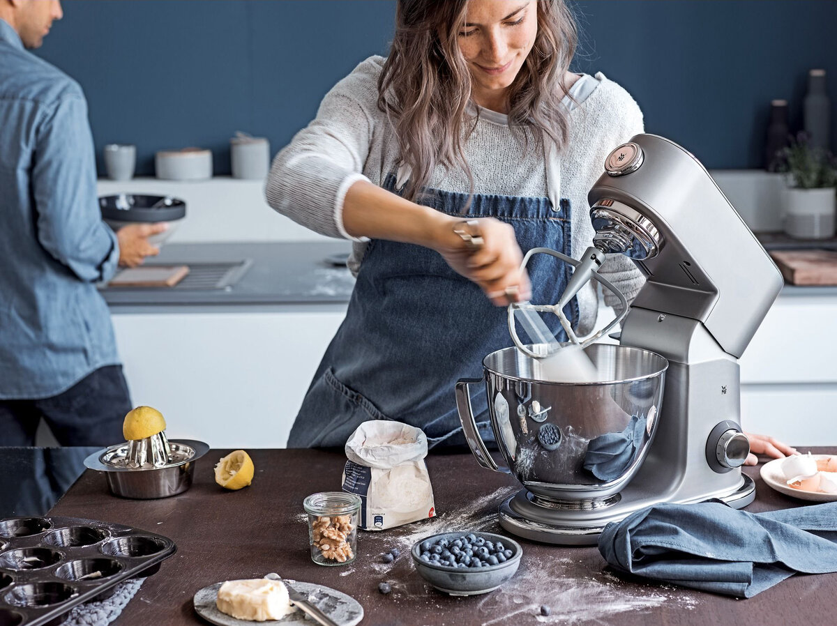 Удобная в использовании машина позволяет легко менять насадки