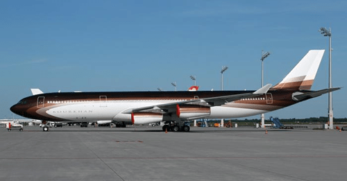 Самый богатый человек России 2012 года владеет самолетом, на борту которого красуется надпись «M-IABU», что расшифровывается как «Я – Алишер Бурханович Усманов».