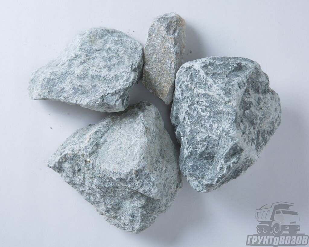 Порфирит галтовка. Серпентинит обвалованный для бани. Талькохлорит для бани. Валун серый гранит. Плавленный диабаз.