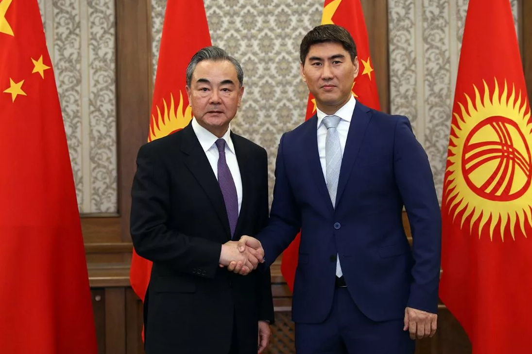 Статьи киргизии. Китай Кыргызстан. Китай и Киргизия. Внешняя политика Кыргызстана. Китай и Кыргызстан сотрудничество.