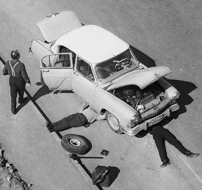 Ремонт авто на улице