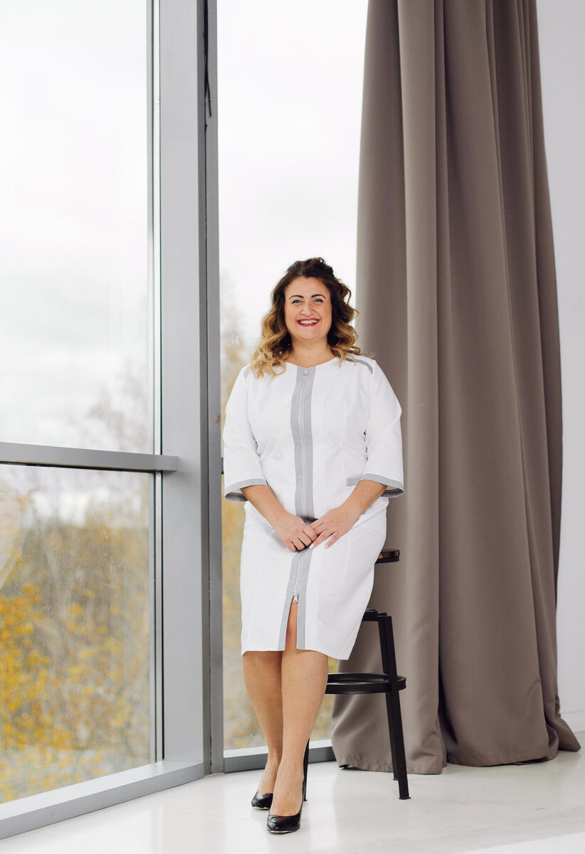 Профессиональные медицинские халаты PLUS SIZE с эффектом моделирования фигуры