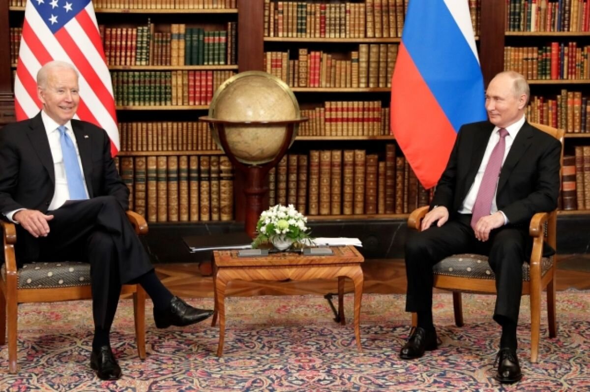    В США сравнили итоги поездок Путина и Байдена на Ближний Восток