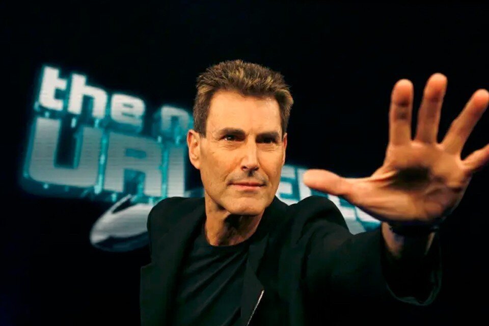     Ури Геллер.  REUTERS