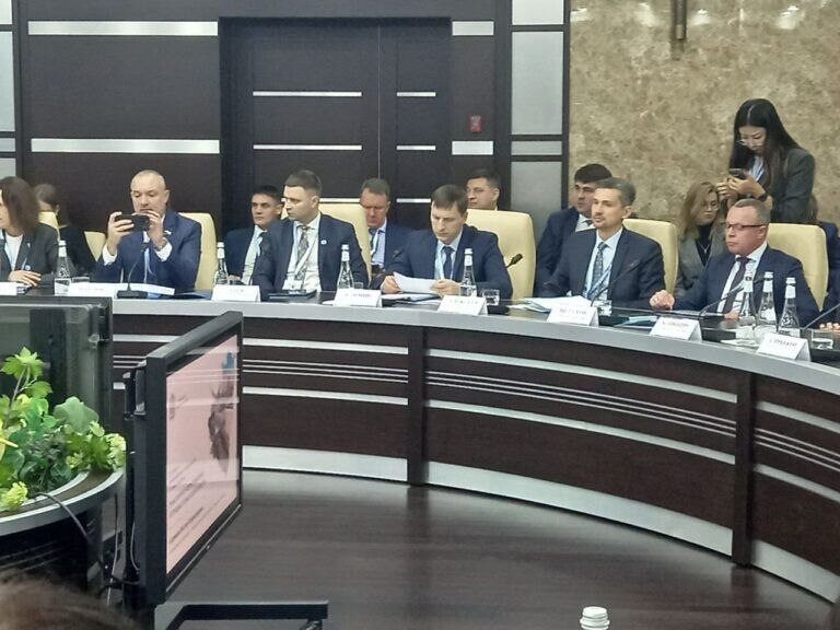    На форуме в Оренбурге обсуждают трансграничное сотрудничество РФ и Казахстана Белов Михаил Александрович