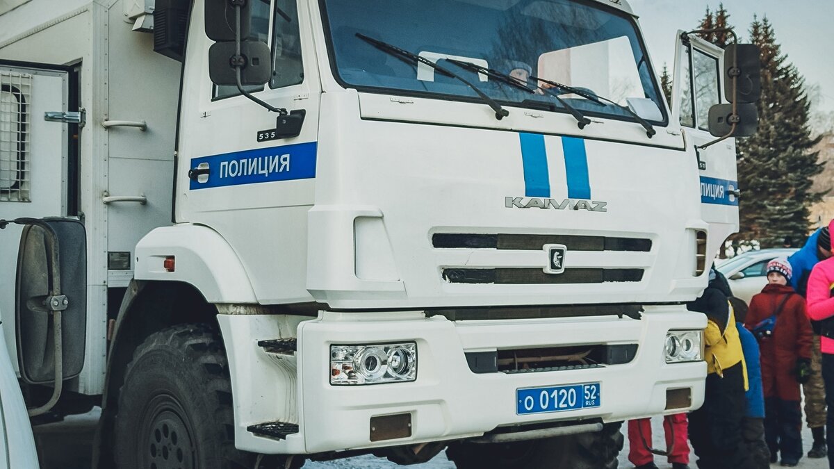     Вечером 17 августа жители Махачкалы перекрыли проспект Акушинского из-за регулярных перебоев с электричеством.