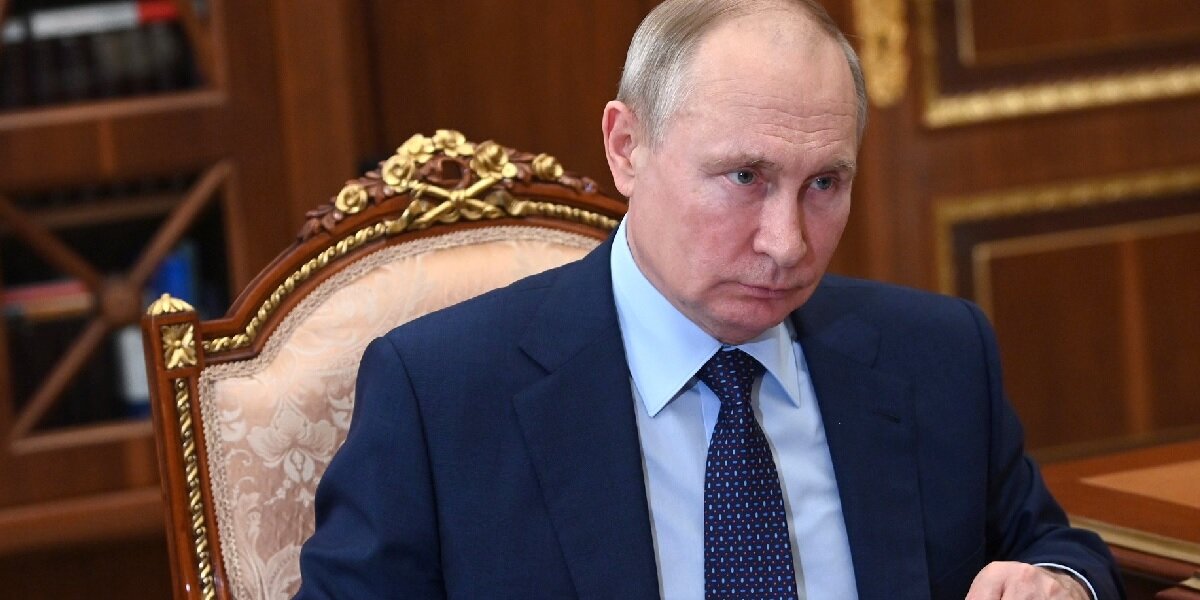 Фото: с сайта Кремля (http://static.kremlin.ru/media/events/photos/big2x/wKA0PAuOGVW5O90nn4fxfa47ApMUC2hi.jpg)
