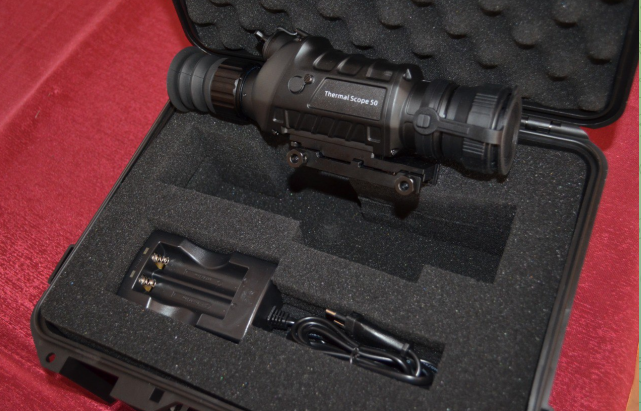    Жители Сорочинского округа приобрели тепловизор для бойца СВО Кристина Просвиркина