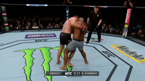 Нокаут Daniel Cormier vs. Stipe Miocic