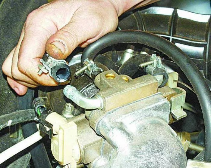 Что нужно учитывать при замене тосола