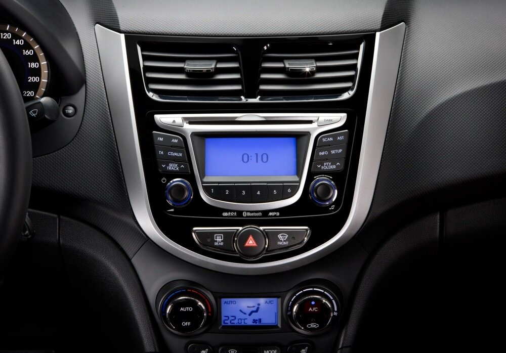 Штатная солярис. Штатная солярис. Магнитола солярис 2. Магнитола хендай солярис 2013. Штатная магнитола hyundai solaris 2013.