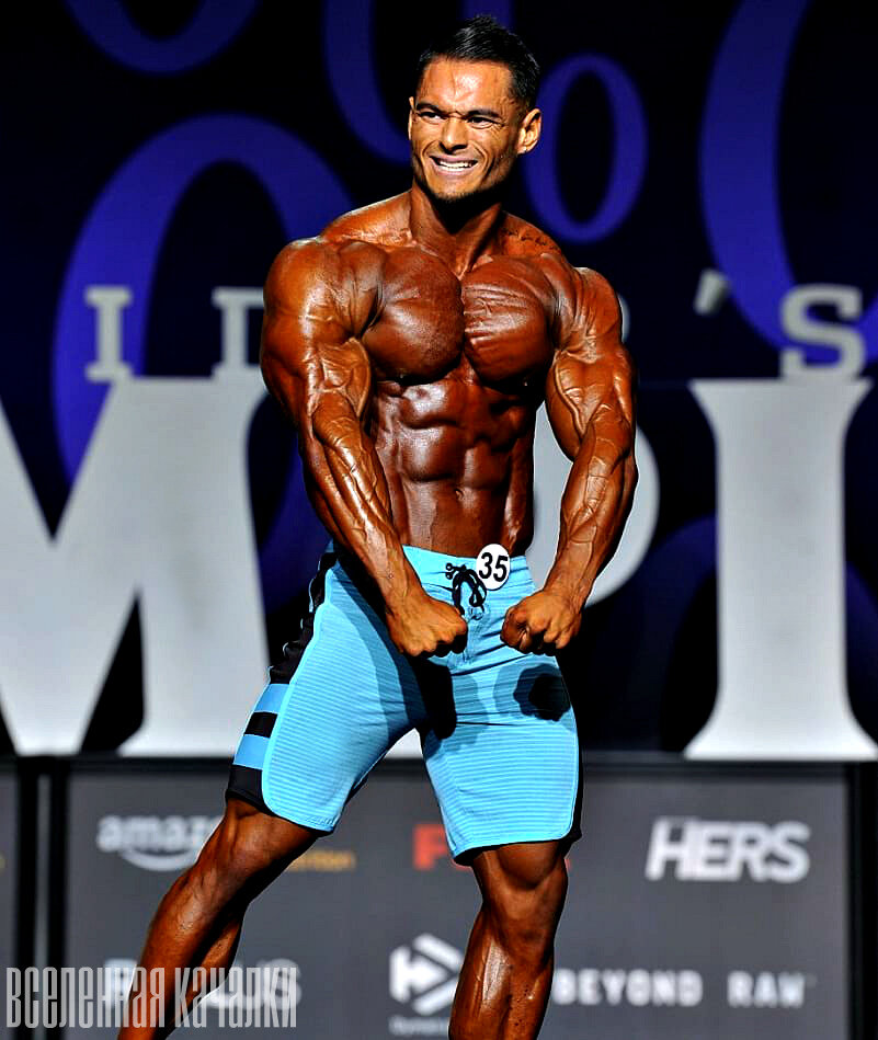  Джереми Буэндиа