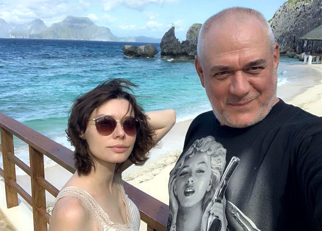 Сергей Доренко со своей второй супругой Юлией.