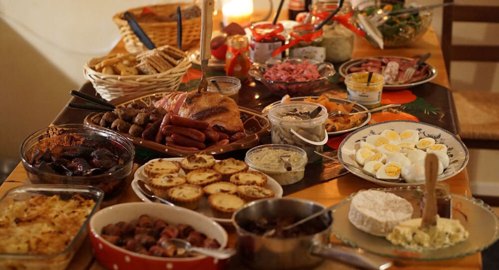 Шикарный стол