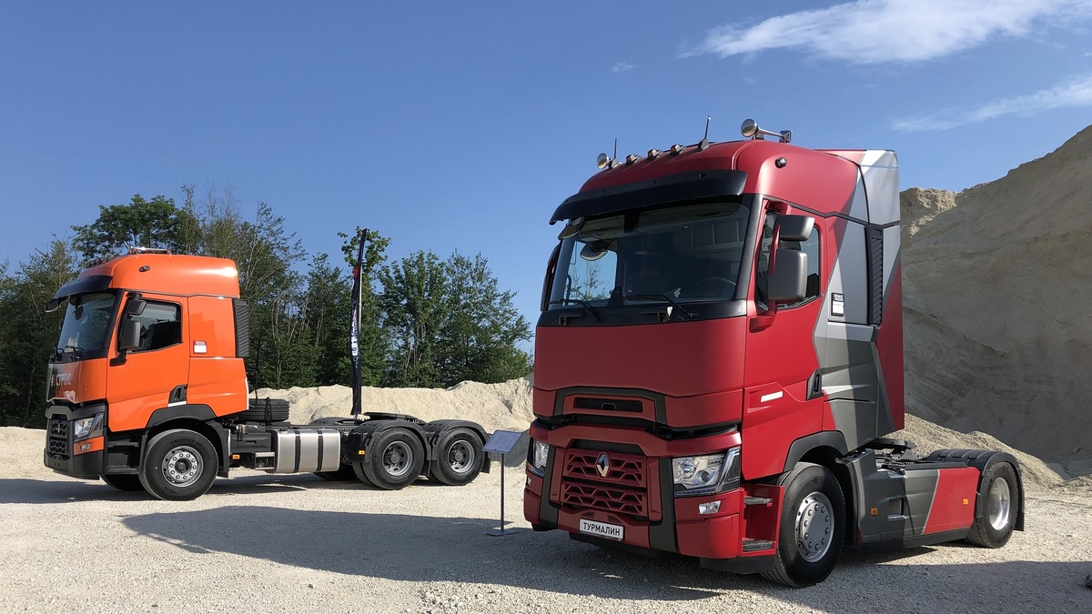 Одной из спецификаций седельного тягача серии C является версия Хtrem, предназначенная для самых тяжелых условий эксплуатации (фото: ГиД / Татьяна Елисеева)