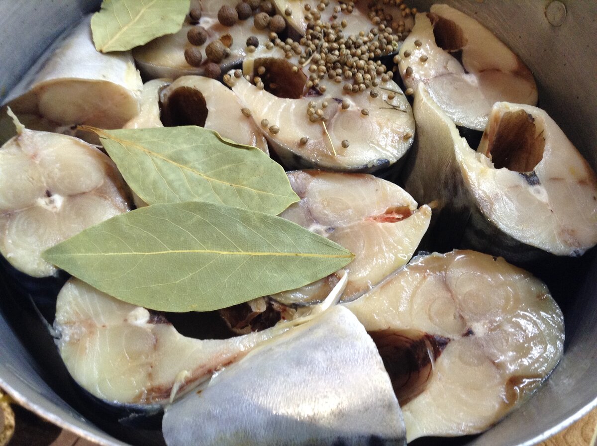Маринованная скумбрия, пошаговый рецепт на ккал, фото, ингредиенты - Елена