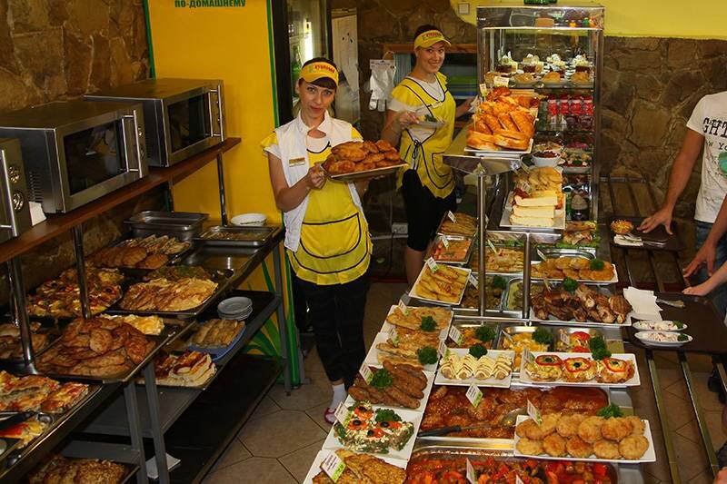 Ресторан в судаке ho. Бюджетный обед. Поесть в судаке. Re. Поесть в судаке.